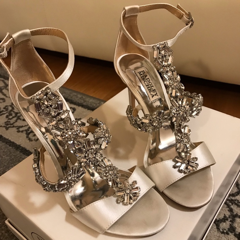 Munroe by Badgley Mischka Glamorous Evening Heel
